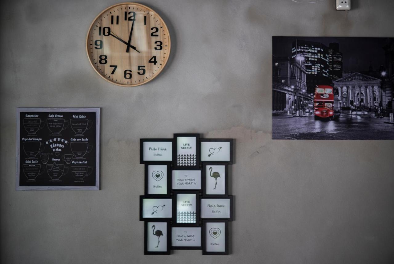 Firefly Phuket Hotel パトン エクステリア 写真